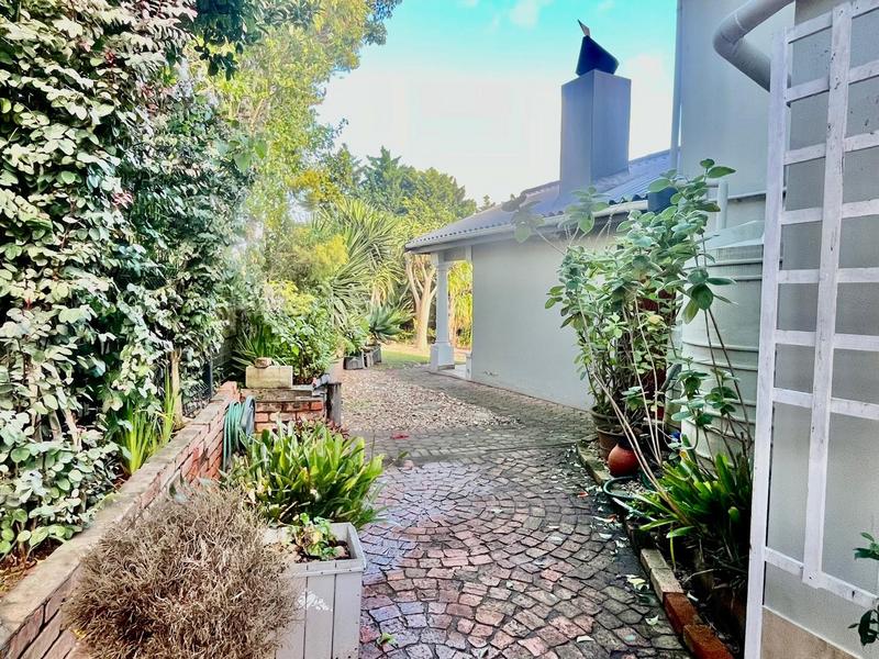 3 Bedroom Property for Sale in Fraaiuitsig Western Cape